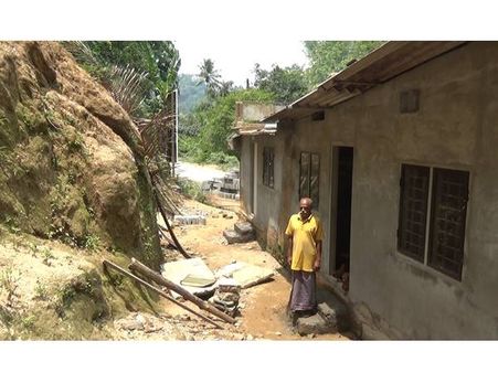 ജോസഫിന് ഇനി വൃക്ക വില്‍ക്കേണ്ട: പ്രളയം തകര്‍ത്ത വീടിന് സര്‍ക്കാര്‍ ധനസഹായം ലഭിച്ചു!