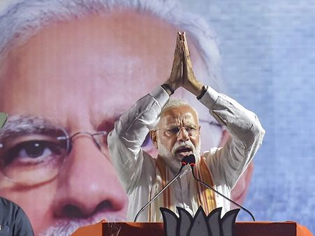 രണ്ടാം തവണയും വാരണാസിയില്‍ നരേന്ദ്ര മോദിക്ക് മിന്നും വിജയം; കോണ്‍ഗ്രസിന് പിന്തള്ളി മഹാസഖ്യം രണ്ടാമത്