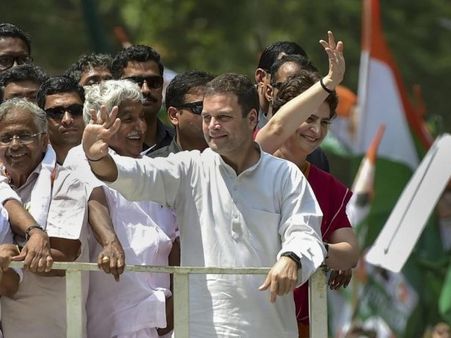 23 ല്‍ 23 പഞ്ചായത്ത്, 573 ബൂത്തുകളില്‍ 563 രാഹുലിനൊപ്പം; തകര്‍ത്തെറിഞ്ഞത് വയനാട്ടിലെ ഇടത് കോട്ടകളും