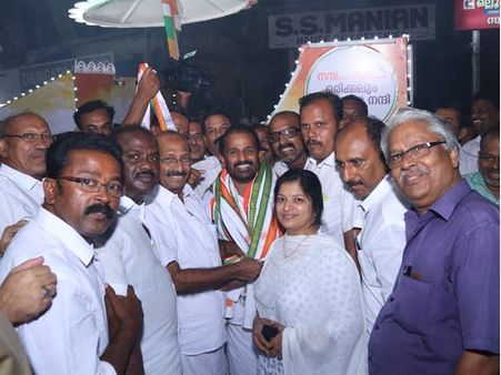 കോണ്‍ഗ്രസിനു ചരിത്രം സ്വന്തം; പ്രതാപത്തോടെ ടി.എന്‍.