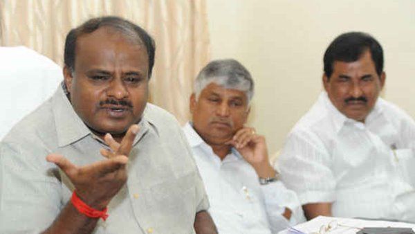 പരാതി പറയാൻ ശ്രമിച്ചവരോട് 'പൊട്ടിത്തറിച്ച്' മുഖ്യമന്ത്രി; കർണാടകയിൽ പ്രതിഷേധവുമായി ബിജെപി