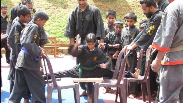 ഇടുക്കിയിൽ ആയോധനകലകളുടെ പ്രദർശനം... ലക്ഷ്യം യുവതലമുറയിലെ ആയോധന കലകളിലെ താൽപ്പര്യം വർധിപ്പിക്കൽ...