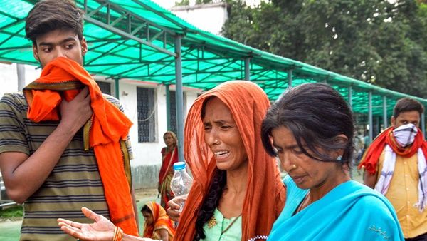 ബീഹാറിൽ മസ്തിഷ്ക ജ്വരം ബാധിച്ച് മരിച്ച കുട്ടികളുടെ എണ്ണം 145 ആയി; ഡോക്ടർക്ക് സസ്പെൻഷൻ