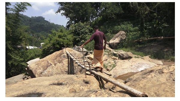 നടപ്പാലം തകർന്നിട്ടും നടപടിയില്ല; കുട്ടപ്പന്‍സിറ്റി നിവാസികൾ ദുരിതത്തിൽ