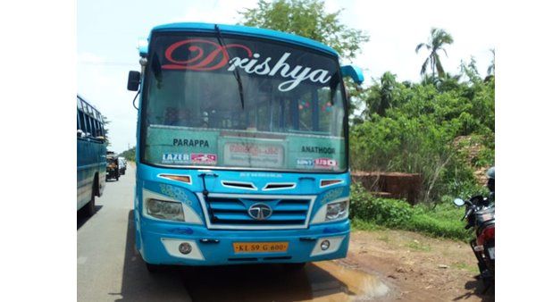 അടിച്ച് ഫിറ്റായി ഡ്രൈവര്‍ ബസോടിച്ചു; സ്‌റ്റോപുകളില്‍ നിര്‍ത്താതെ വളഞ്ഞും പുളഞ്ഞും... ജീവൻ മുറുകെ പിടിച്ച് യാത്രക്കാരും, സംഭവം കാഞ്ഞങ്ങാട്...