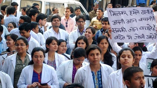 ബംഗാളിലെ ഡോക്ടര്‍മാരുടെ സമരത്തിന് പിന്തുണയേറുന്നു: തിങ്കളാഴ്ച്ച ദേശീയ പണിമുടക്ക് പ്രഖ്യാപിച്ച് ഐഎംഎ