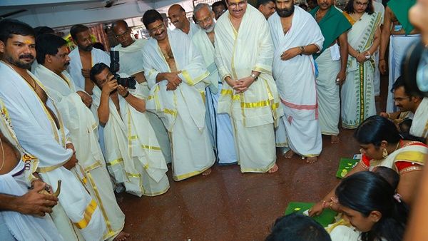 ഗുരുവായൂരിൽ ചോറൂണ് ചടങ്ങ് ക്യാമറയിൽ പകർത്തി മന്ത്രി; 4 വർഷങ്ങൾക്ക് ശേഷം