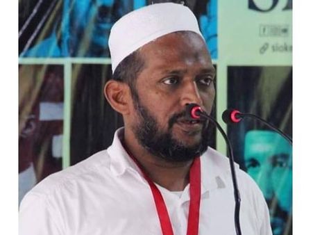 മാധ്യമം റിപ്പോര്‍ട്ട് പുറത്താവല്‍; ഖാലിദ് മൂസയെ കോളെജില്‍നിന്നു താല്‍ക്കാലികമായി നീക്കി