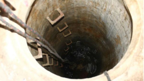 വീണ്ടും മാൻഹോൾ ദുരന്തം: ഒരാളെ രക്ഷിക്കാനിറങ്ങി... എഴ് പേര്‍ വിഷവാതകം ശ്വസിച്ച് മരിച്ചു; വഡോദരയിൽ