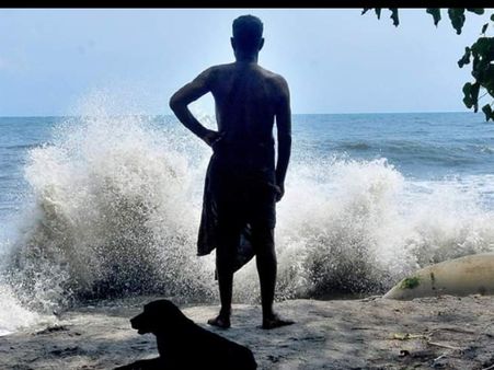 കടൽഭിത്തിയില്ലെങ്കിലും കരിമണൽ ഖനനമുണ്ട്; അമ്പലപ്പുഴയിൽ കടലാക്രമണത്തിൽ ജീവിതം വഴിമുട്ടി തീരദേശവാസികൾ