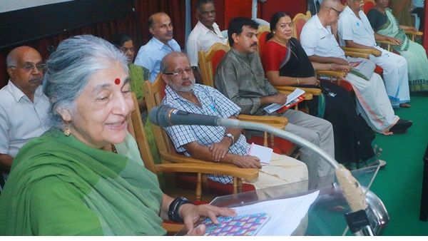 ജാതിസമൂഹ കൂട്ടായ്മയുടെ വളര്‍ച്ച രാജ്യത്തെ പ്രതിസന്ധിയിലാക്കുന്നു: സുഭാഷിണി അലി