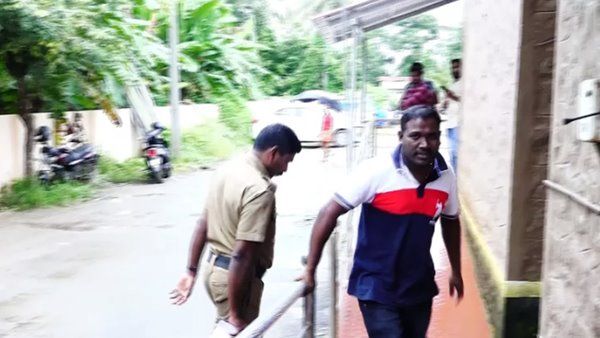 വീണ്ടും അധ്യാപകന്റെ ക്രൂരപീഡനം; കൊലപെടുത്തുമെന്ന് ഭീഷണിപ്പെടുത്തി പീഡിപ്പിച്ചു, പീഡന വിവരം പുറത്തറിഞ്ഞത് കൗണ്‍സിലിംഗിലൂടെ!