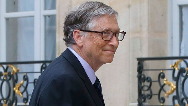 ബില്‍ഗേറ്റ്‌സിനെ പിന്തളളി ആര്‍നോള്‍ഡ്: ലോക ശതകോടീശ്വരന്‍മാരുടെ പട്ടികയില്‍ രണ്ടാം സ്ഥാനത്ത്!!