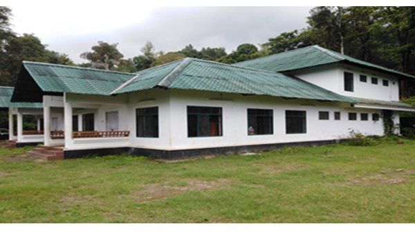 ഒന്നര പതിറ്റാണ്ടായി ഡിടിപിസി നിര്‍മ്മിച്ച ഫെസിലിറ്റേഷന്‍ സെന്റര്‍ അടഞ്ഞുകിടക്കുന്നു; നിര്‍മ്മാണത്തിന് ചിലവിട്ടത് ഒരു കോടിയിലേറെ രൂപ, സർക്കാരിന് സമ്മാനിക്കുന്നത് കടുത്ത സാമ്പത്തിക നഷ്ടം!