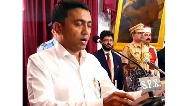 ഉപമുഖ്യമന്ത്രി അടക്കം നാല് മന്ത്രിമാരോട് രാജി ആവശ്യപ്പെട്ട് സാവന്ത്; കവലേക്കർ ഉപമുഖ്യമന്ത്രിയാകും?