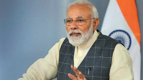 രാജ്യത്തെ മതവികാരം വ്രണപ്പെടുത്തി, മോദിക്ക് കത്തയച്ച 49 പേര്‍ക്കെതിരെ ഹര്‍ജി... പിന്തുണ 61 പേര്‍ക്ക്