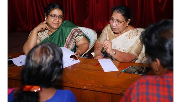 സദാചാര പോലീസിംഗിന്റെ വളര്‍ച്ച ആശങ്കാജനകം: എതിര്‍പ്പുമായി വനിതാ കമ്മിഷൻ അധ്യക്ഷ