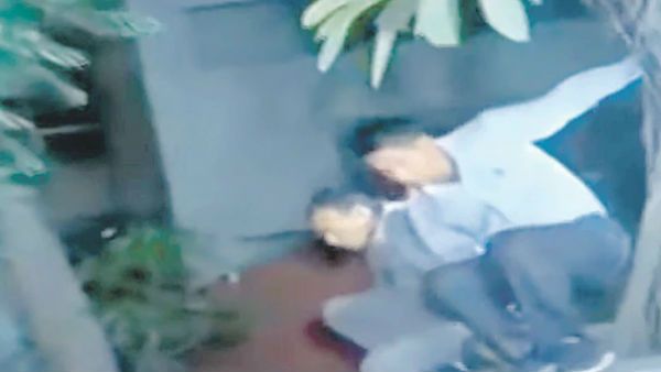 മതില്‍ ചാടി കടന്ന് ചിദംബരത്തെ പൂട്ടിയ ഉദ്യോസ്ഥന്‍.... ആരാണ് പാര്‍ത്ഥസാരഥി, സിബിഐ പറയുന്നത് ഇങ്ങനെ