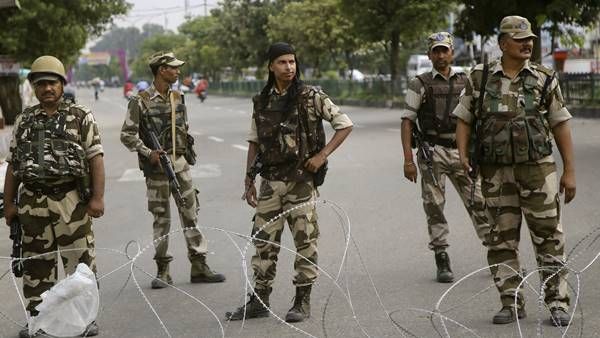 ഏഴ് സംസ്ഥാനങ്ങള്‍ക്ക് അതീവ ജാഗ്രതാ നിര്‍ദേശം: പുല്‍വാമ മോഡല്‍ ആക്രമണത്തിന് സാധ്യതയെന്ന് മുന്നറിയിപ്പ