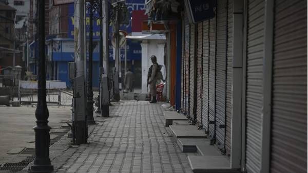 ജമ്മു കശ്മീരിനെക്കുറിച്ച് തെറ്റായ പ്രചാരണം: വ്യാജ അക്കൗണ്ടുകള്‍ റദ്ദാക്കി ട്വിറ്റര്‍