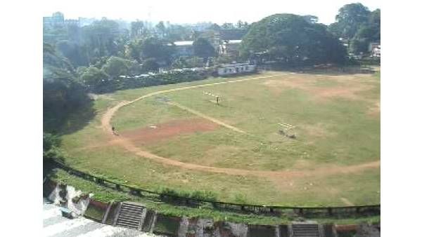 തലശ്ശേരി നഗരസഭാസ്‌റ്റേഡിയം നവീകരണം: ക്രമക്കേട് വിജിലന്‍സ് അന്വേഷിക്കണമെന്ന് കോണ്‍ഗ്രസും ബി.ജെ.പിയും