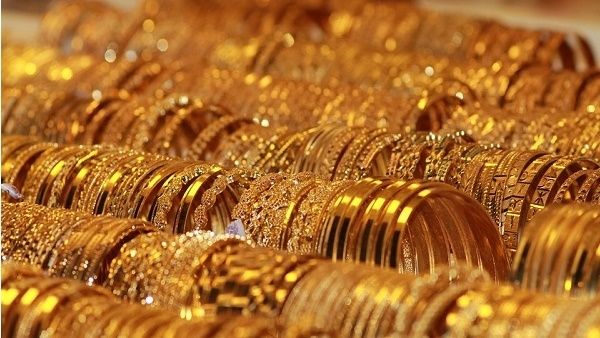 സ്വർണ വില പൊള്ളുന്നു; കുതിച്ചുയർന്ന് വെള്ളിയും.... ഡോളറിന് മുമ്പിൽ തകർന്നടിഞ്ഞ് ഇന്ത്യൻ രൂപ