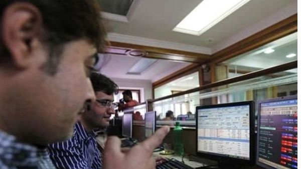 സെൻസെക്സ്, നിഫ്റ്റി സൂചികകളിൽ വൻ ഇടിവ്; വിപണിയെ സ്വാധീനിക്കുന്ന പ്രധാന ഘടകങ്ങള്‍ ഇവയാണ്