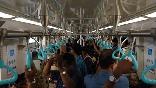 യാത്രക്കാരുടെ എണ്ണത്തില്‍ റെക്കോര്‍ഡ് വര്‍ധനവുമായി കൊച്ചി മെട്രോ; ദൈനംദിന പ്രവര്‍ത്തനലാഭവും സ്വന്തം