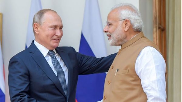 മോദിയെ വാനോളം പുകഴത്തി പുടിന്‍: രാജ്യസ്നേഹി, ലക്ഷ്യത്തിലെത്താന്‍ അദ്ദേഹത്തിന് ഒന്നും തടസ്സമായില്ല