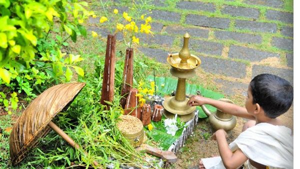 നാടും നഗരവും ഓണലഹരിയിൽ; മലയാളിക്കിത് അതിജീവനത്തിന്റെ തിരുവോണം