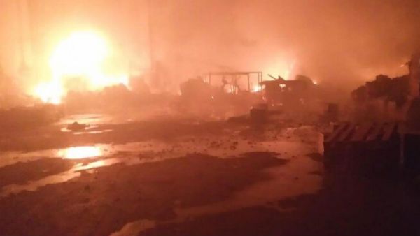 നവി മുംബൈയില്‍ ഒഎന്‍ജിസി പ്ലാന്റില്‍ തീപ്പിടുത്തം; അഞ്ച് മരണം, വാതകം ഗുജറാത്ത് പ്ലാന്റിലേക്ക്