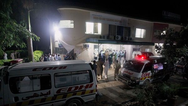 ഭൂചലനത്തിൽ വിറച്ച് പാകിസ്താൻ; മരണ സംഖ്യ 26 കടന്നു, 300 പേർക്ക് പരുക്ക്, ഉത്തരേന്ത്യയിൽ പരിഭ്രാന്തി