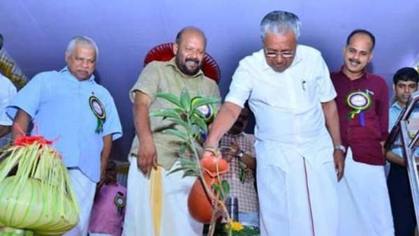 നിര്‍മാണങ്ങള്‍ക്കായി കല്ലും മണലും തന്നെ വേണമെന്ന വാശി ഉപേക്ഷിക്കണം:മുഖ്യമന്ത്രി