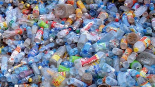 പ്ലാസ്റ്റിക് പുനരുപയോഗത്തിന്റെ ബീഹാര്‍ മാതൃക; പ്ലാസ്റ്റിക് മാലിന്യം ഉപയോഗിച്ച് റോഡ് നിർമാണം