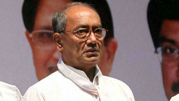 സവര്‍ക്കര്‍ ഗാന്ധി വധത്തില്‍ പങ്കാളി... ബിജെപിയുടെ ഭാരതരത്‌ന നീക്കത്തിനെതിരെ ദിഗ് വിജയ് സിംഗ്