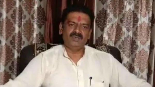 അയോധ്യ വിധി വരുന്നു; വാളുകള്‍ വാങ്ങിവയ്ക്കാന്‍ ബിജെപി നേതാവ്