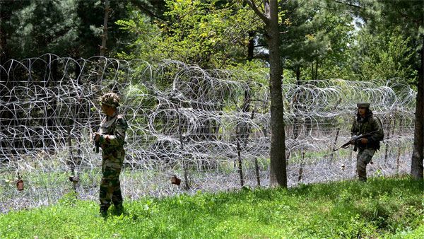 പാക് അധിനിവേശ കശ്മീരില്‍ വധിച്ചത് 18 ഭീകരരെ? തകര്‍ത്തത് ജെയ്ഷെ ഭീകര ക്യാമ്പുകളെന്ന് സ്ഥിരീകരണം!