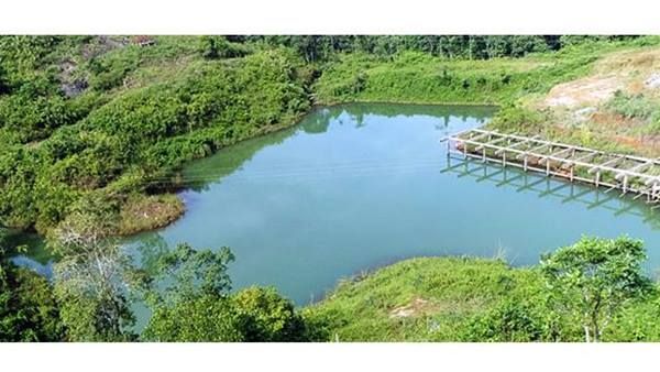 എം എൻ കാരശ്ശേരിക്കും പരിസ്ഥിതി പ്രവർത്തകർക്കുമെതിരെ ആക്രമണം: സംഭവം കക്കാടംപൊയിലിൽ വെച്ച്!!