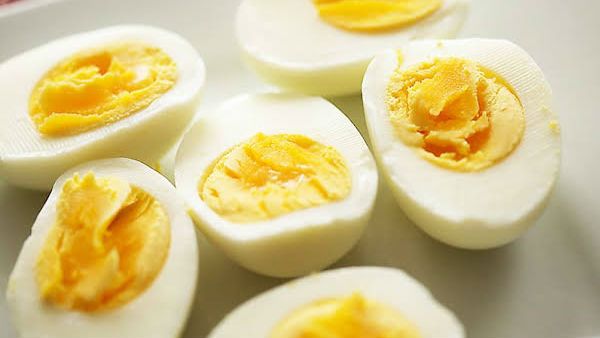 ഭര്‍ത്താവ് ദിവസവും മുട്ട നല്‍കുന്നില്ല; യുവതി കാമുകനൊപ്പം ഒളിച്ചോടി, ഇത് രണ്ടാംതവണ