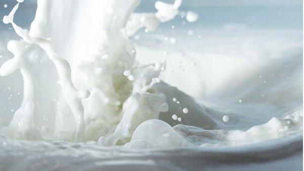 പാക്കറ്റ് പാൽ ഉപയോഗിക്കുന്നവർ ശ്രദ്ധിച്ചോളൂ... കാത്തിരിക്കുന്നത് കാൻസറെന്ന് റിപ്പോർട്ട്!!