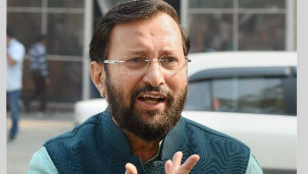 ഇന്ത്യ അതിവേഗത്തില്‍ വളരുന്നു... പ്രതിസന്ധി ആഗോള തലത്തില്‍ മാത്രമെന്ന് ജാവദേക്കര്‍!!