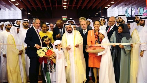 മുപ്പത്തെട്ടാമത് ഷാർജ അന്താരാഷ്ട്ര പുസ്തകമേളയ്ക്ക് ഷാർജ എക്സ്പോ സെന്ററിൽ തിരിതെളിഞ്ഞു