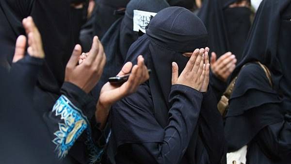 മുസ്ലീം പള്ളികളിലെ സ്ത്രീ പ്രവേശനം; സുപ്രീംകോടതി കേന്ദ്രസര്‍ക്കാരിന്റെ പ്രതികരണം തേടി