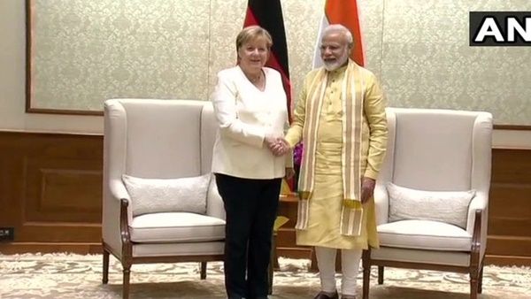 കശ്മീർ വിഷയത്തിൽ ആശങ്കയറിയിച്ച് ആംഗല മെർക്കൽ; സാഹചര്യങ്ങൾ മെച്ചപ്പെടണം