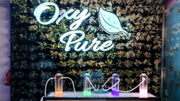 ദില്ലിയില്‍ ക്ലിക്കായി ഓക്‌സിജന്‍ ബാര്‍.... മലിനീകരണത്തില്‍ നിന്ന് രക്ഷ നേടി ദില്ലി നിവാസികള്‍!!