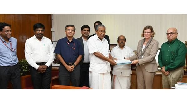 പ്രളയത്തിൽ തകർന്ന റോഡുകളുടെ പുനർനിർമാണം: കേരളത്തിന് 1400 കോടിയുടെ ജർമൻ സഹായം, കരാർ ഒപ്പുവെച്ചു!!