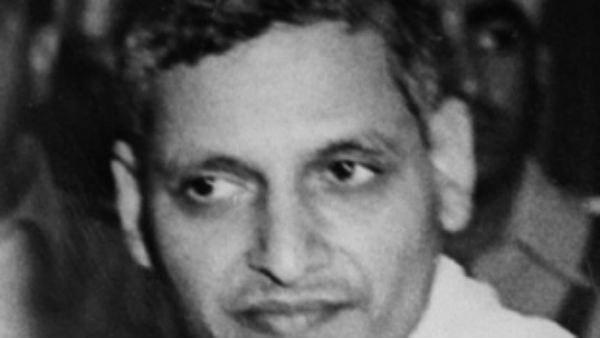 സ്‌കൂള്‍ പാഠ്യപദ്ധതിയില്‍ ഗോഡ്‌സേയുടെ കോടതി പ്രസ്താവനകള്‍ ഉള്‍പ്പെടുത്തണം; ഹിന്ദുമഹാസഭ