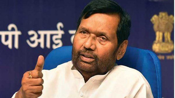 ദില്ലിയിലെ ജലം കുടിക്കാൻ കൊള്ളില്ലെന്ന് റിപ്പോർട്ട്, രാം വിലാസ് പസ്വാൻ രാജിവയ്ക്കണമെന്ന് ആംആദ്മി