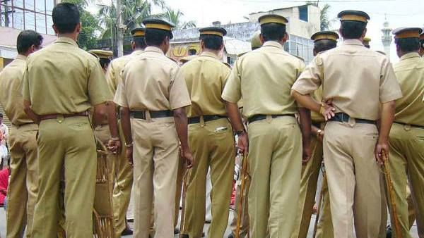 കാൻസർ രോഗിയായ വിദ്യാർത്ഥിയെയും സഹോദരനെയും മർദിച്ച കേസിൽ ബി.ജെ.പി നേതാക്കൾക്കെതിരെ ജാമ്യമില്ലാ കേസ്