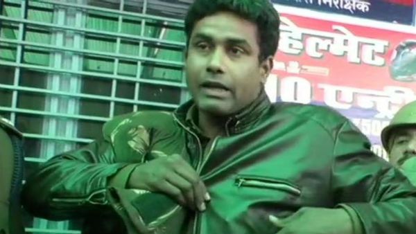 പൗരത്വ നിയമ പ്രതിഷേധത്തിനിടെ വെടിയേറ്റു... പക്ഷേ മരിച്ചില്ല, വിജേന്ദ്ര കുമാറിന് ഇത് പുനര്‍ജന്മം!